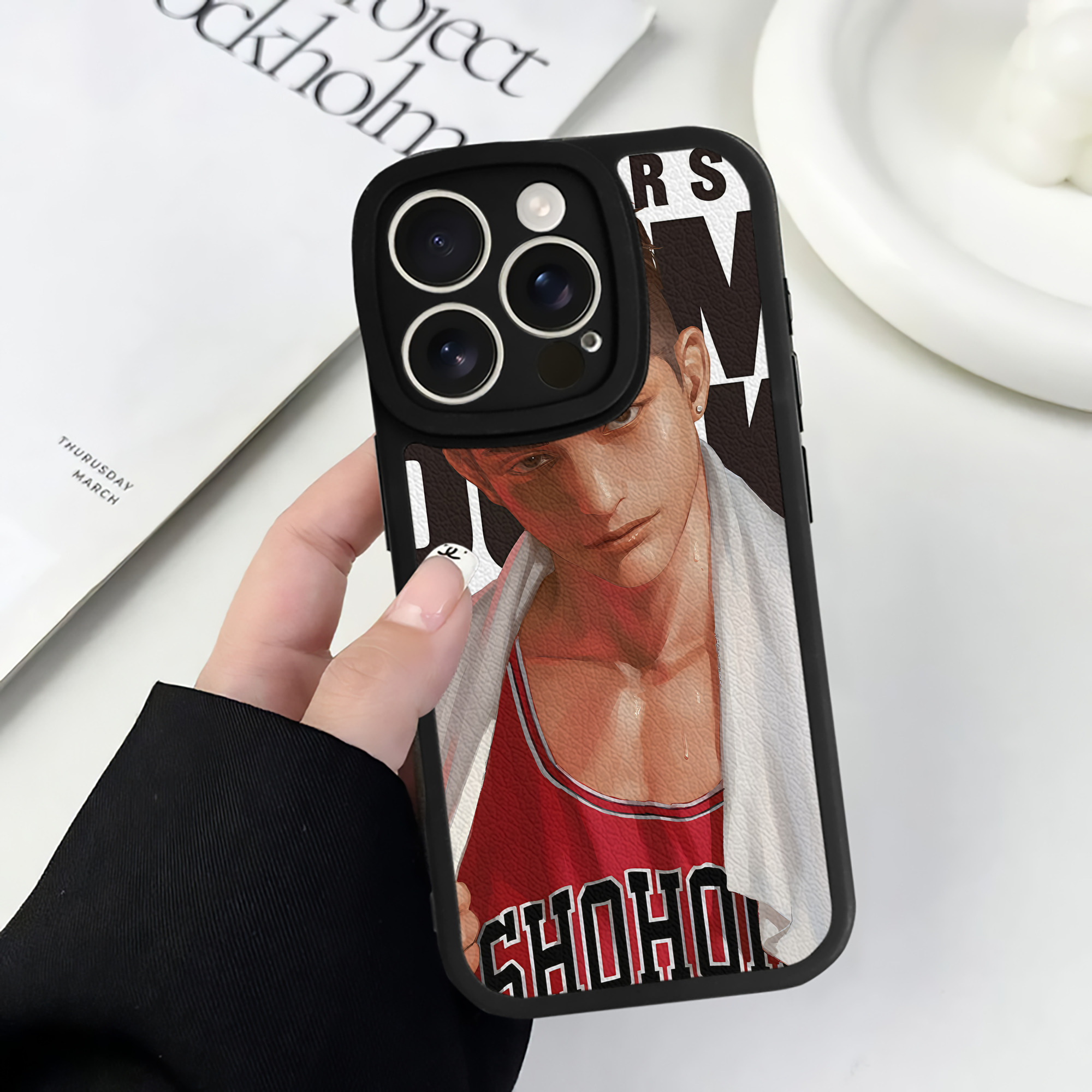 （画像用） SLAM DUNK／スラムダンク 【iPhone 16シリーズ対応】シリコンスマホケース（レザー調） 材質：シリコン